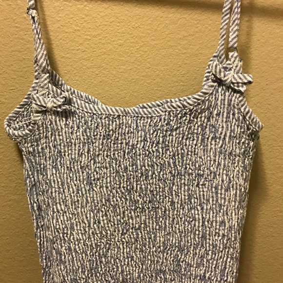 Brandy Melville crop top - Picture 5 of 8